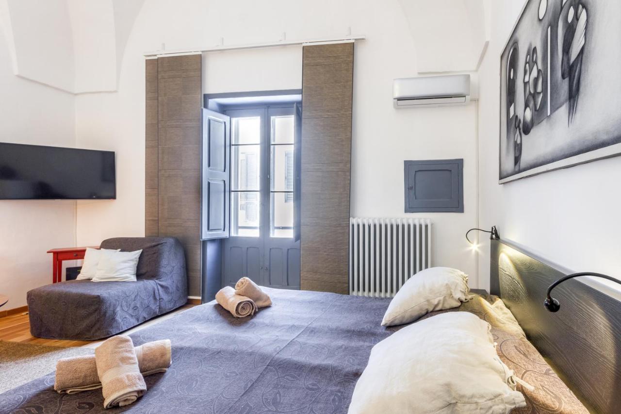 شقة Lecce Center Charming Flat With Terrace المظهر الخارجي الصورة